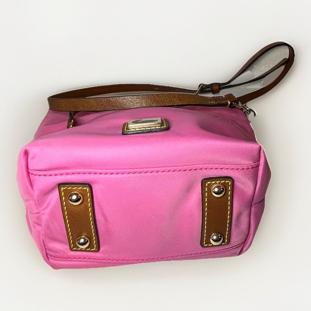 Dooney Bourke Pink Nylon Crossbody Shoulder Bag Brown Leather Trim Duck Logo NWT - Picture 6 of 16